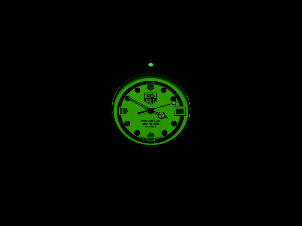 TAG Heuer Formula 1 Mid size WA1212 night time luminous dial