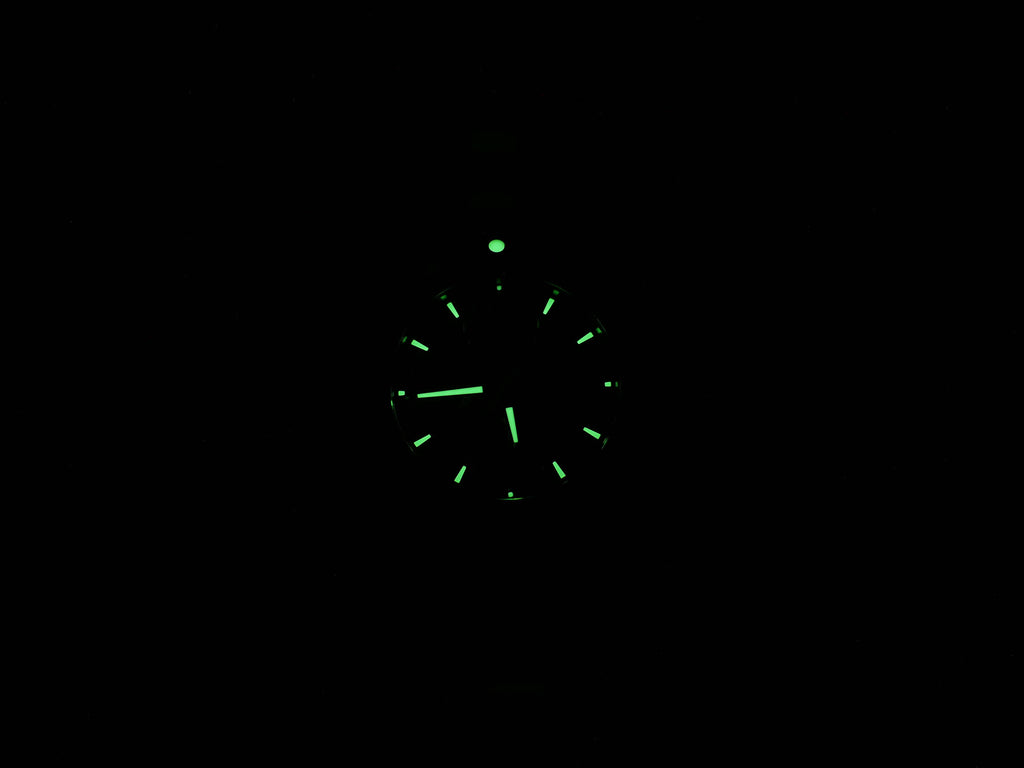 TAG Heuer Aquaracer Chronograph CAF2110 night time luminosity