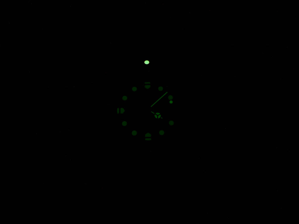 TAG Heuer Formula 1 Mid size WA1217 night time luminosity
