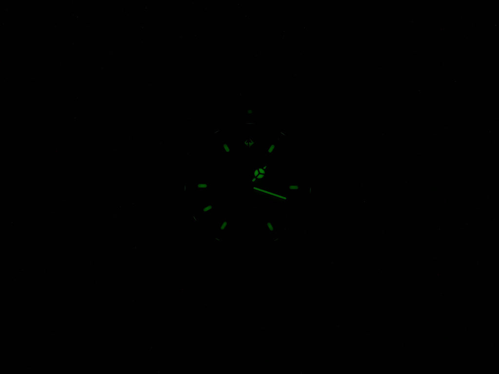 TAG Heuer 2000 CE1110 night time luminosity