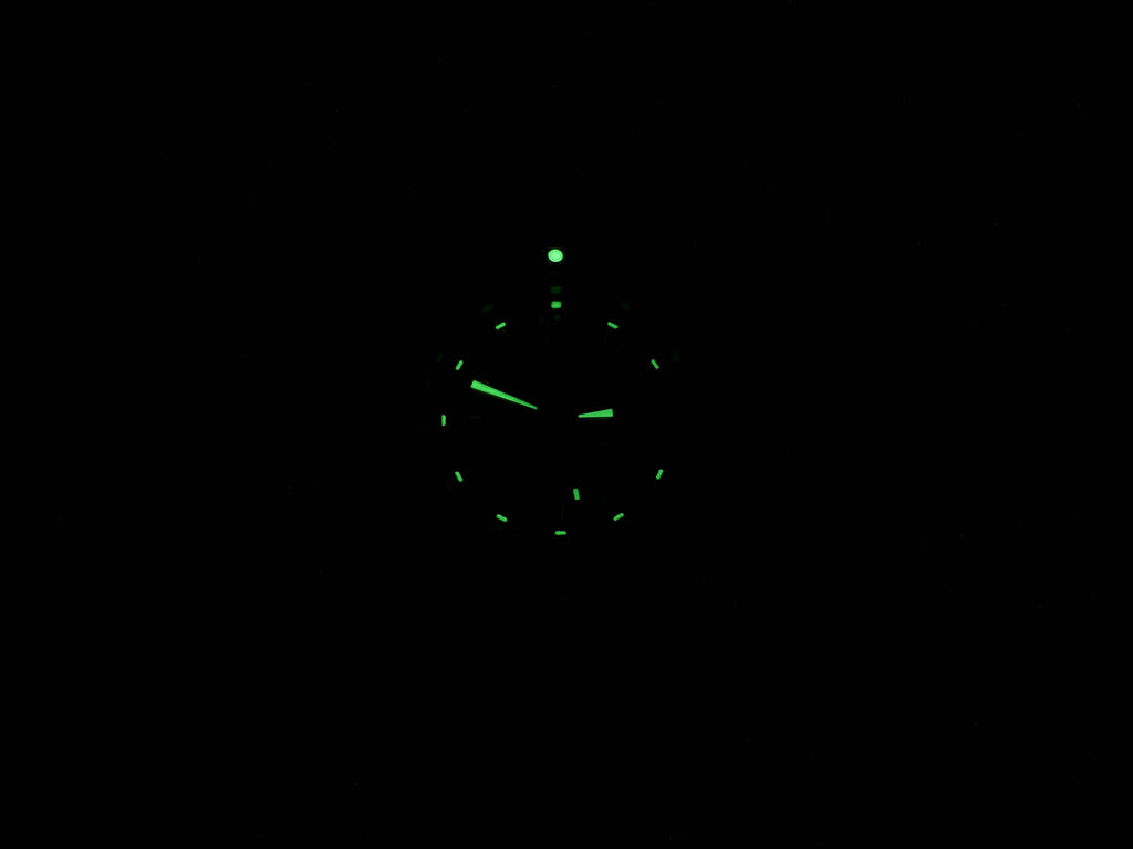 TAG Heuer Link WT1210-0 night time luminosity