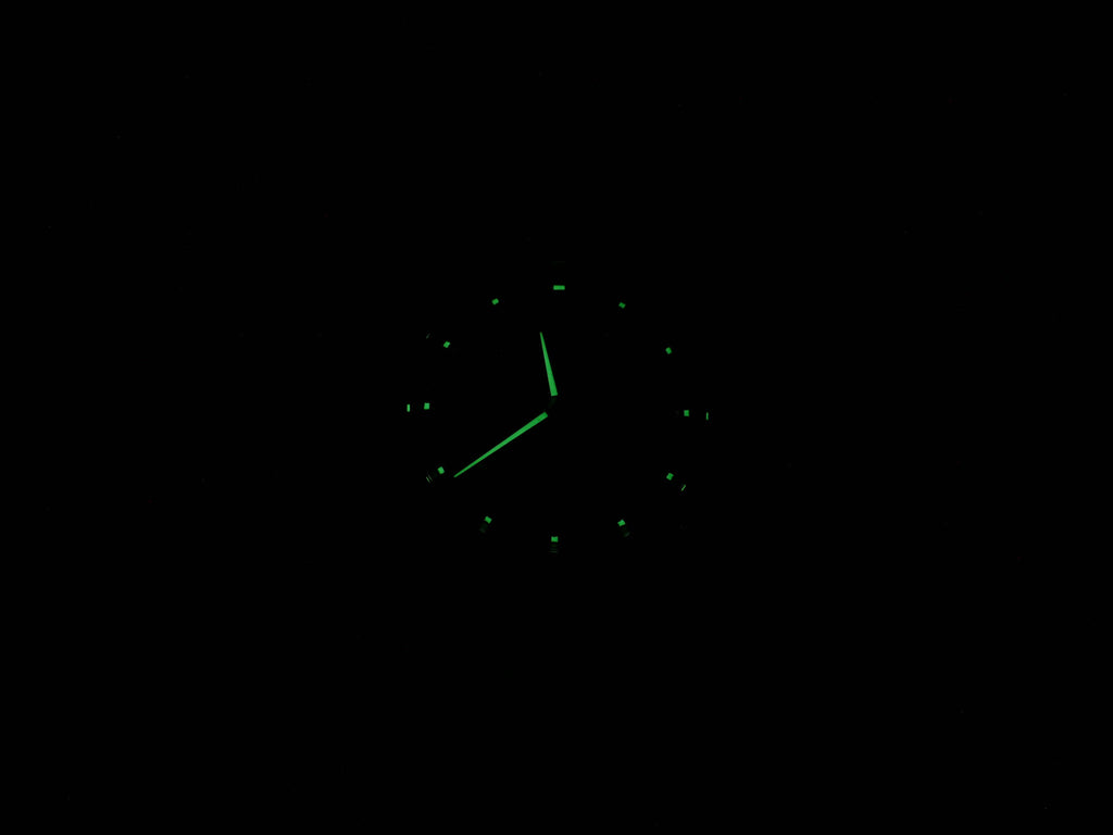 TAG Heuer Link Calibre S CAT7010 night time luminosity