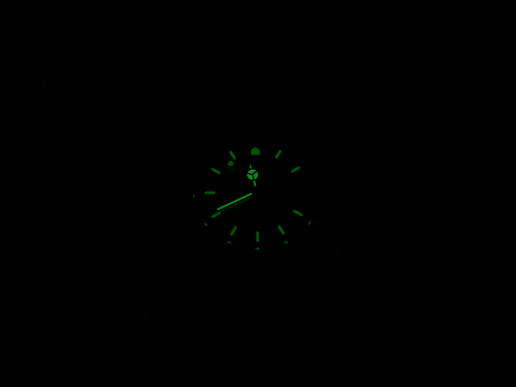 TAG Heuer 6000 WH1253 night time luminosity