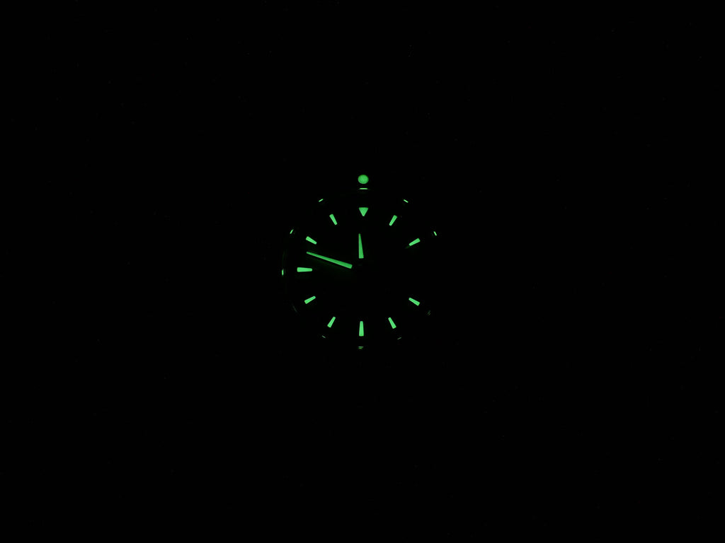 TAG Heuer Aquaracer WAY1412 night time luminosity