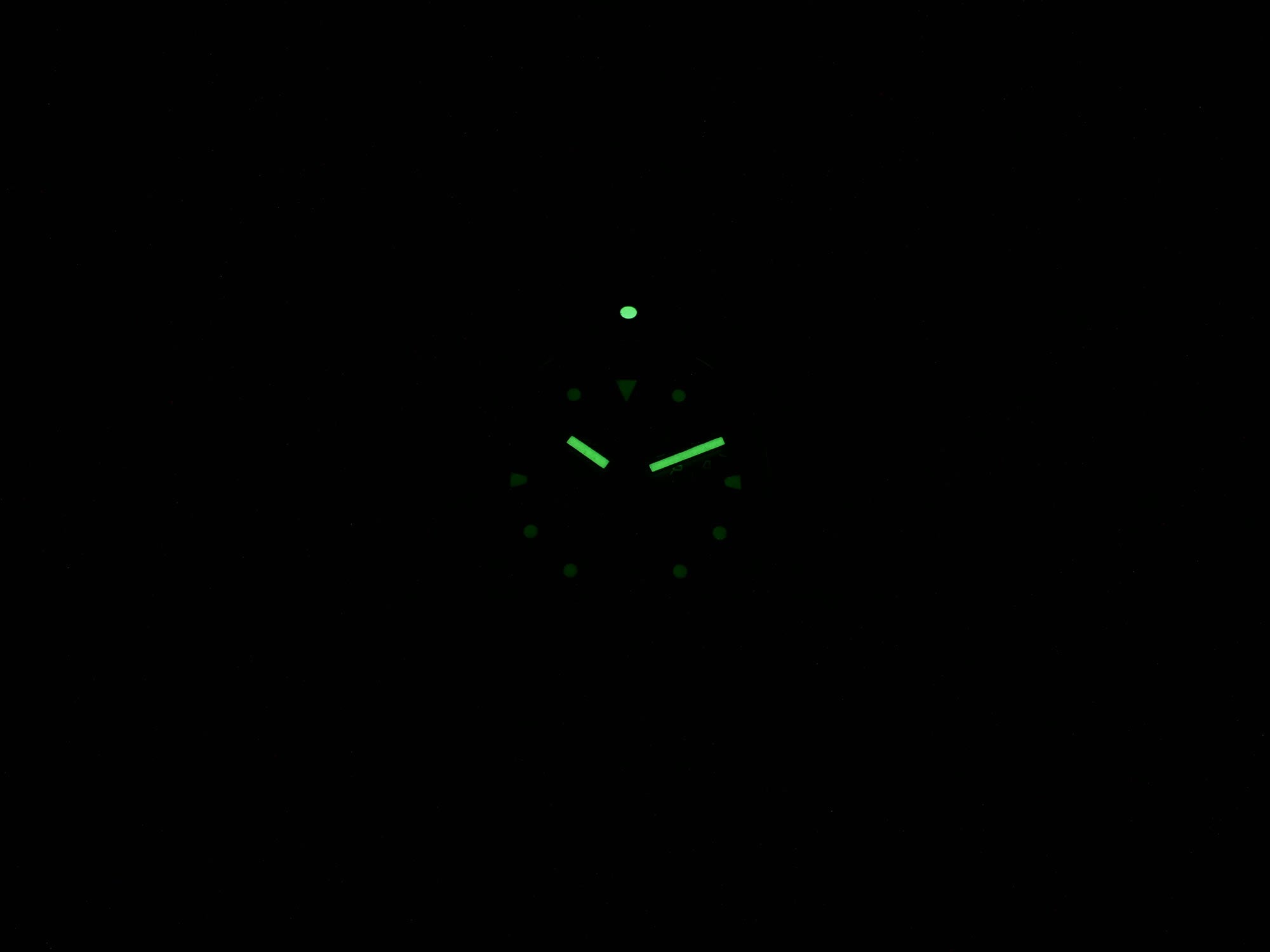 TAG Heuer Formula 1 CA1210-1 night time luminosity