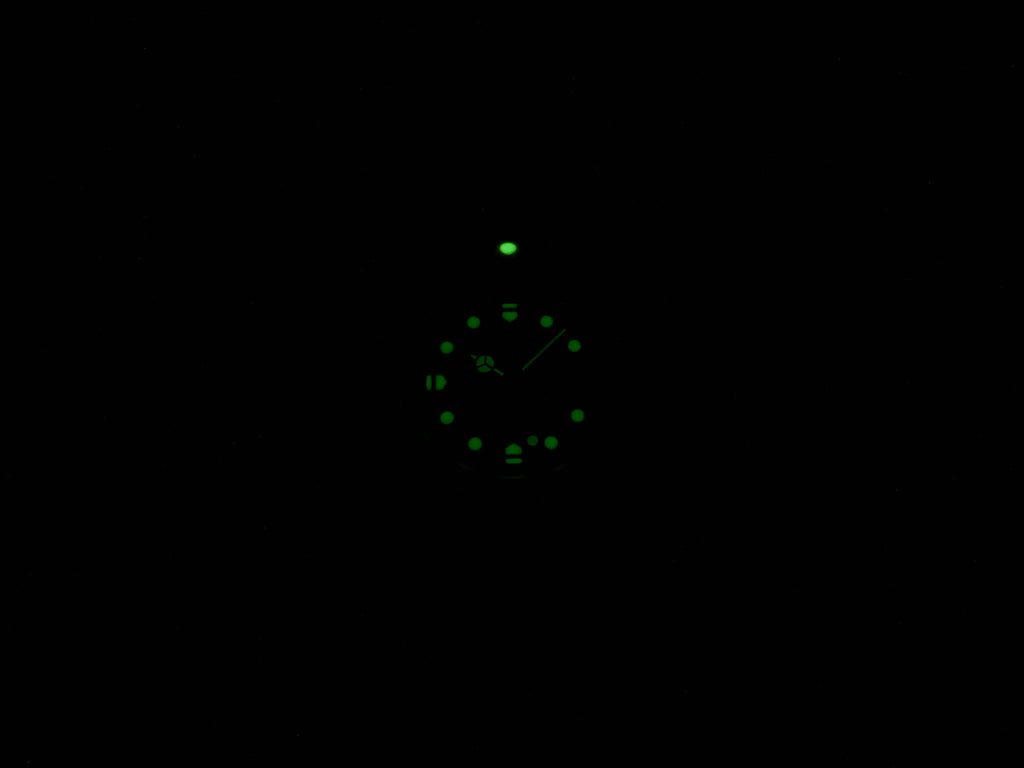 TAG Heuer Formula 1 380.513/1 night time luminosity