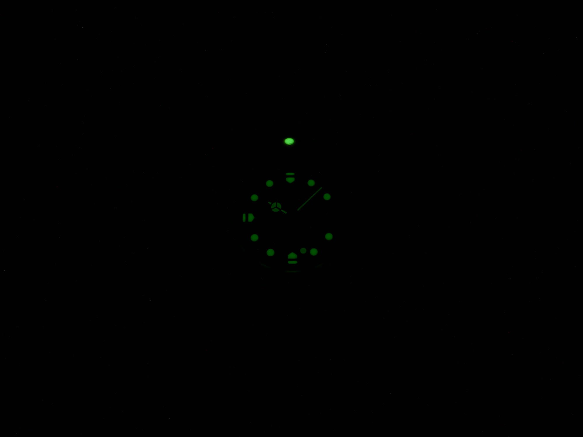 TAG Heuer Formula 1 380.513/1 night time luminosity