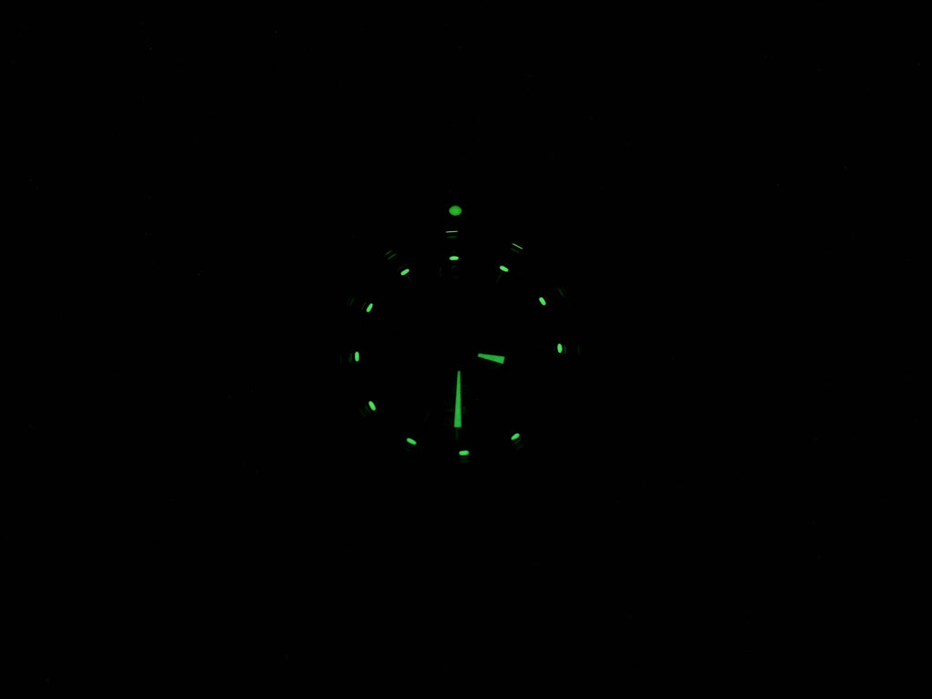 TAG Heuer Link Chronograph CT1111-0 night time luminosity