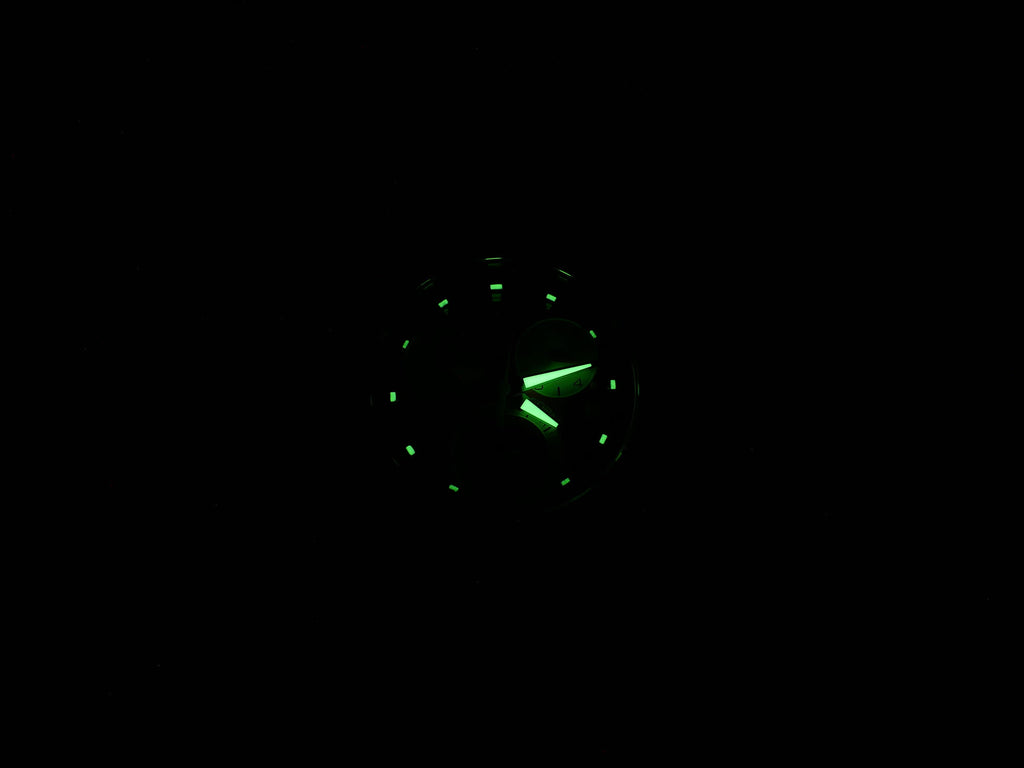 TAG Heuer Formula 1 Chronograph CAH1113 night time luminosity