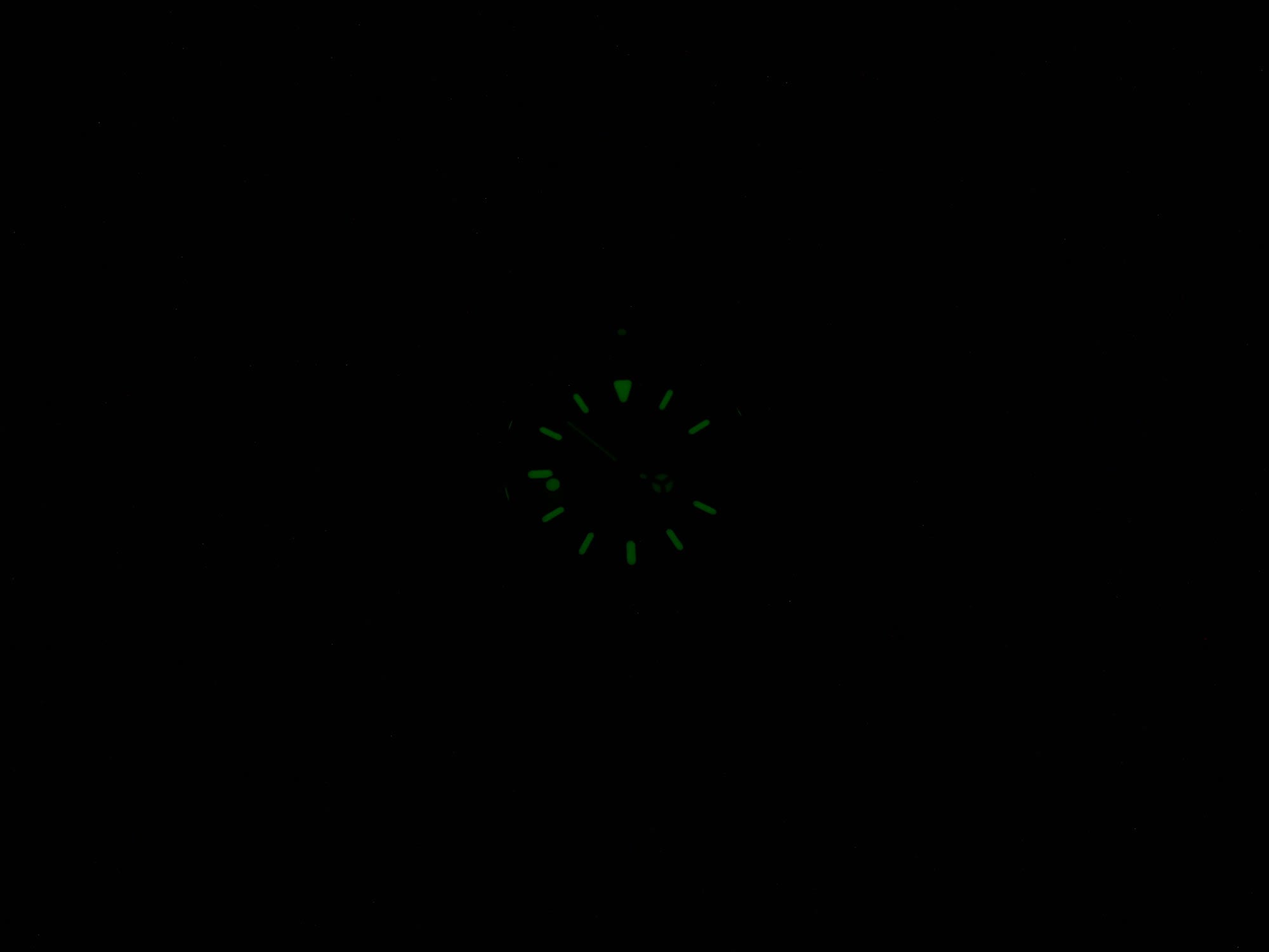 TAG Heuer SEL WG1330-2 night time luminosity