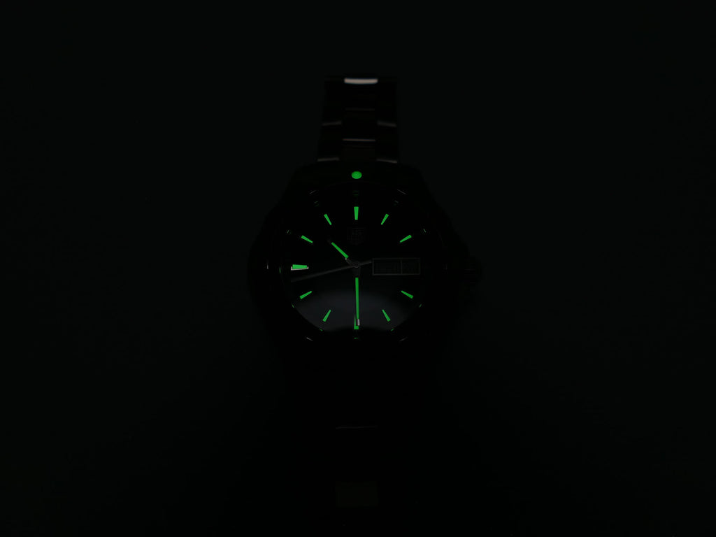 TAG Heuer Aquaracer WAF2010 night time luminosity