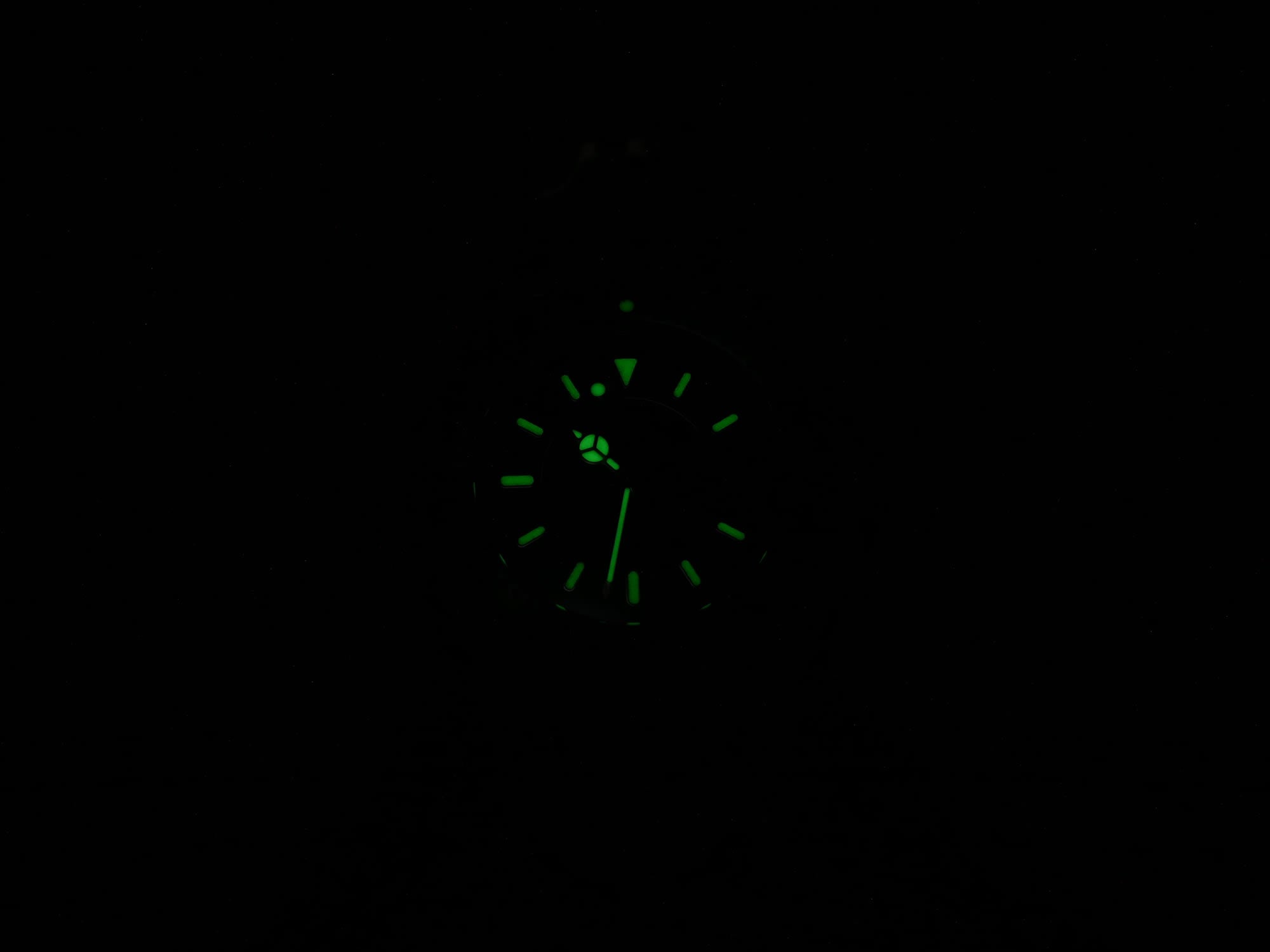 TAG Heuer SEL WG1113-0 night time luminosity