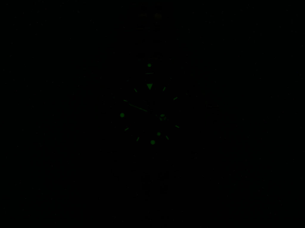 TAG Heuer 1500 WD1423-G-20 night time luminosity