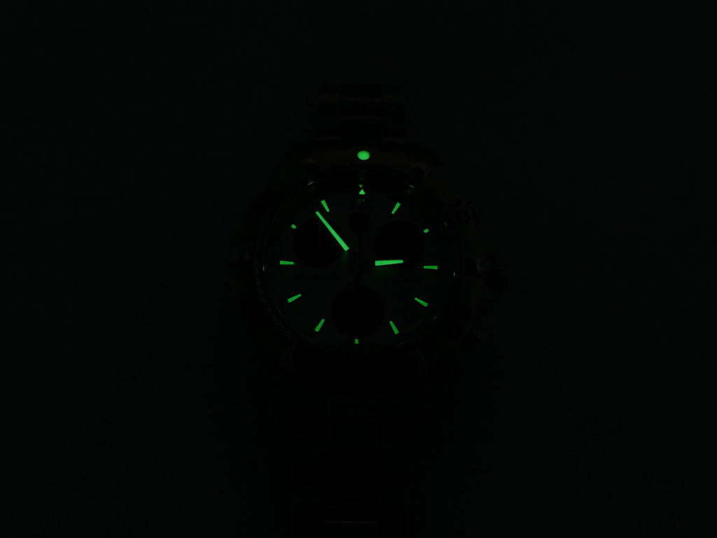 TAG Heuer Aquaracer CAF1111 night time luminosity