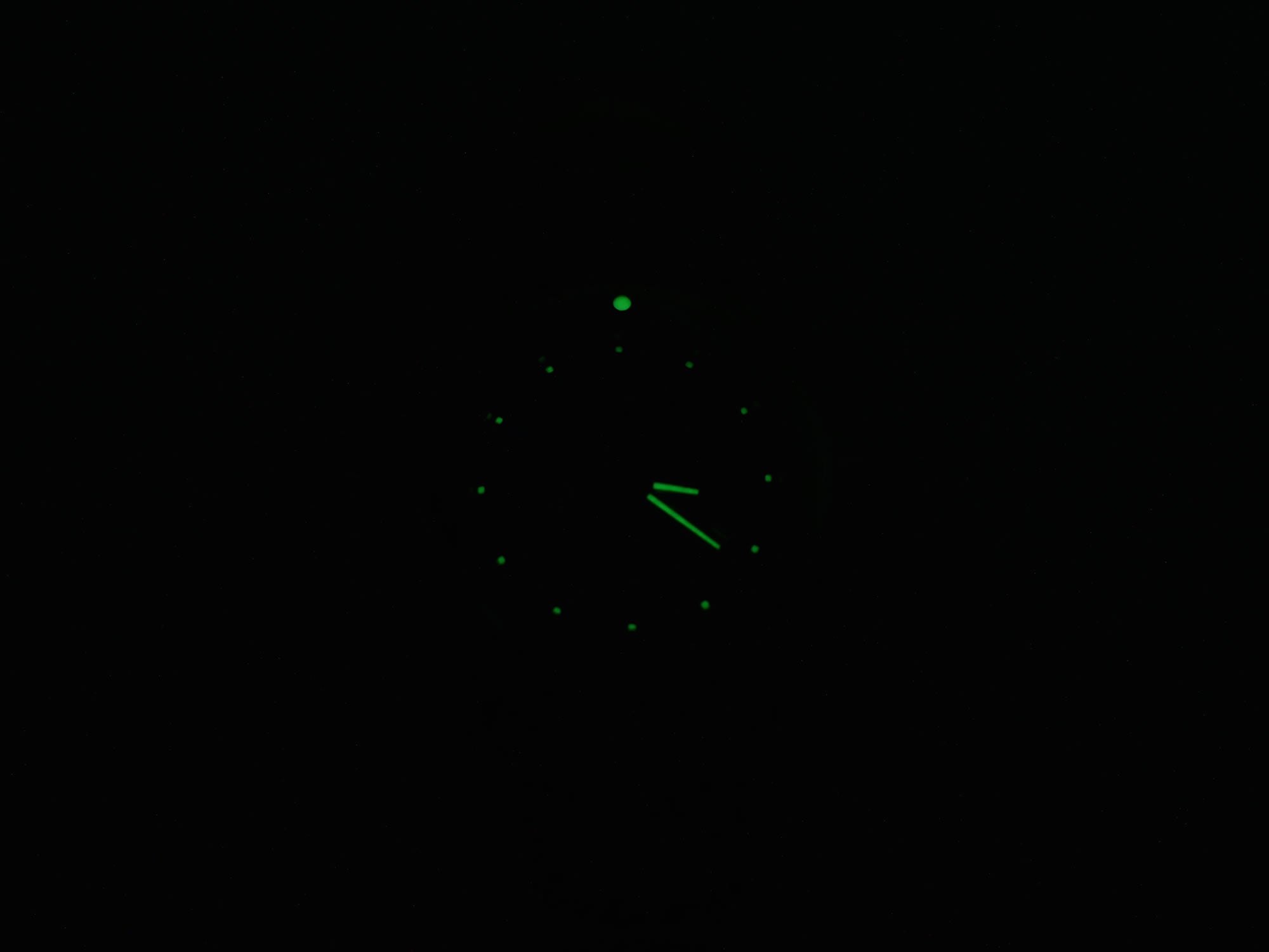 TAG Heuer Link WJ1112-0 night time luminosity