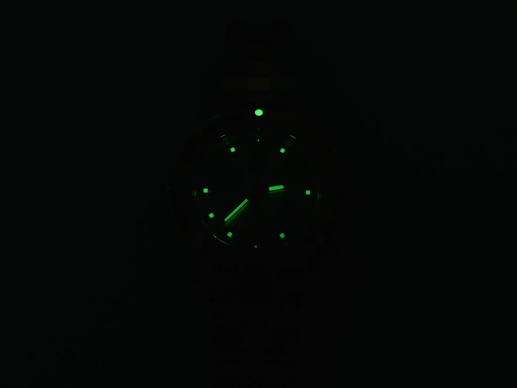 TAG Heuer 2000 Exclusive CN1151 night time luminosity