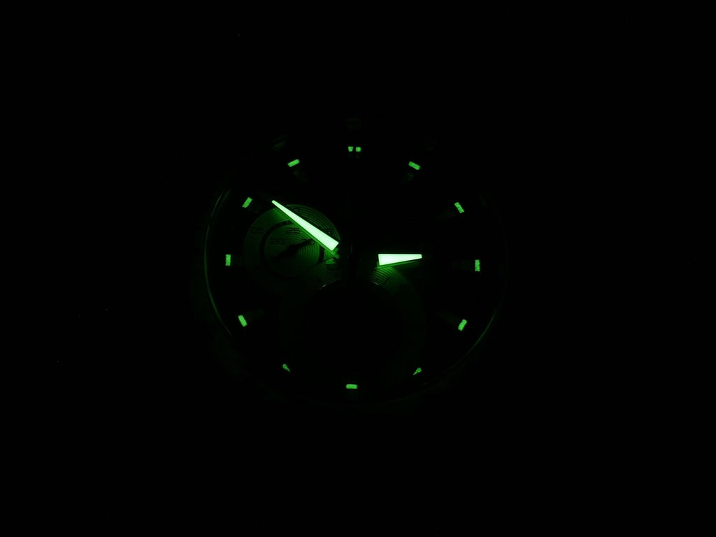 TAG Heuer Formula 1 Indy 500 Chronograph CAH101A.BA0860 night time luminosity
