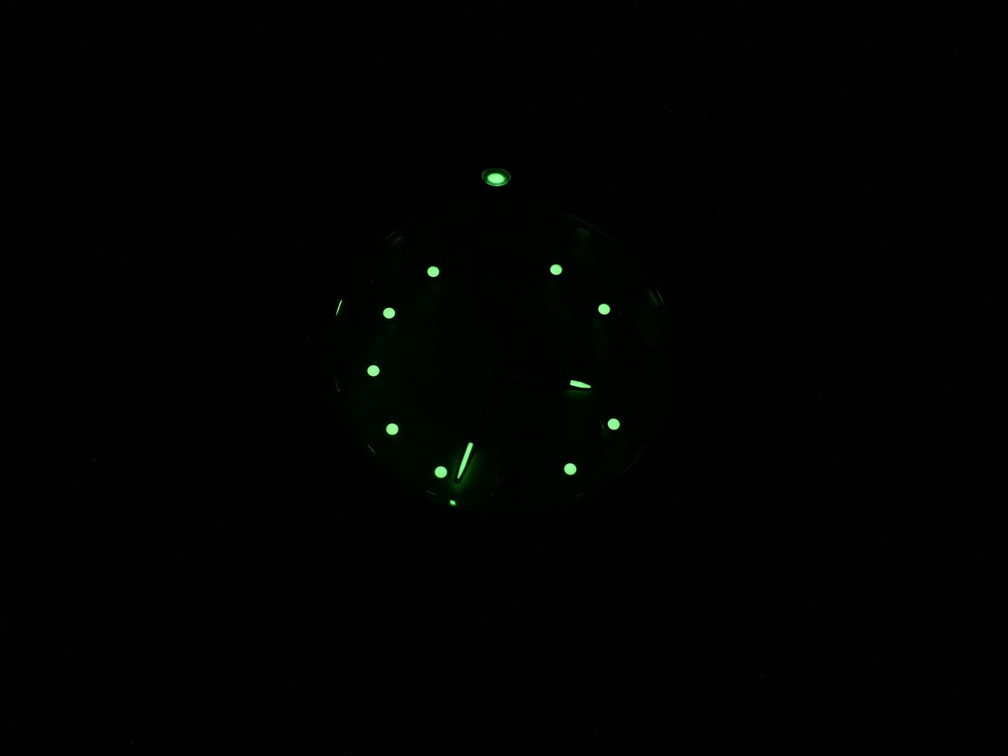 TAG Heuer Kirium Mid Size Silver Dial WL121E.BA0704 night time luminosity