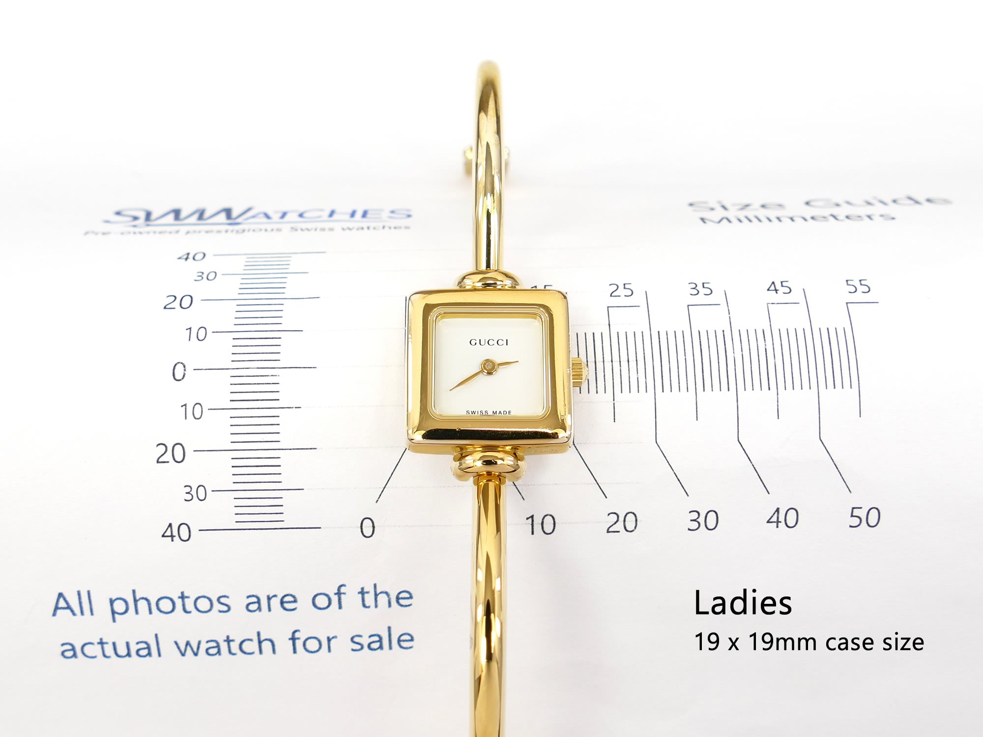 Gucci 1900L ladies 19 x 19mm case size