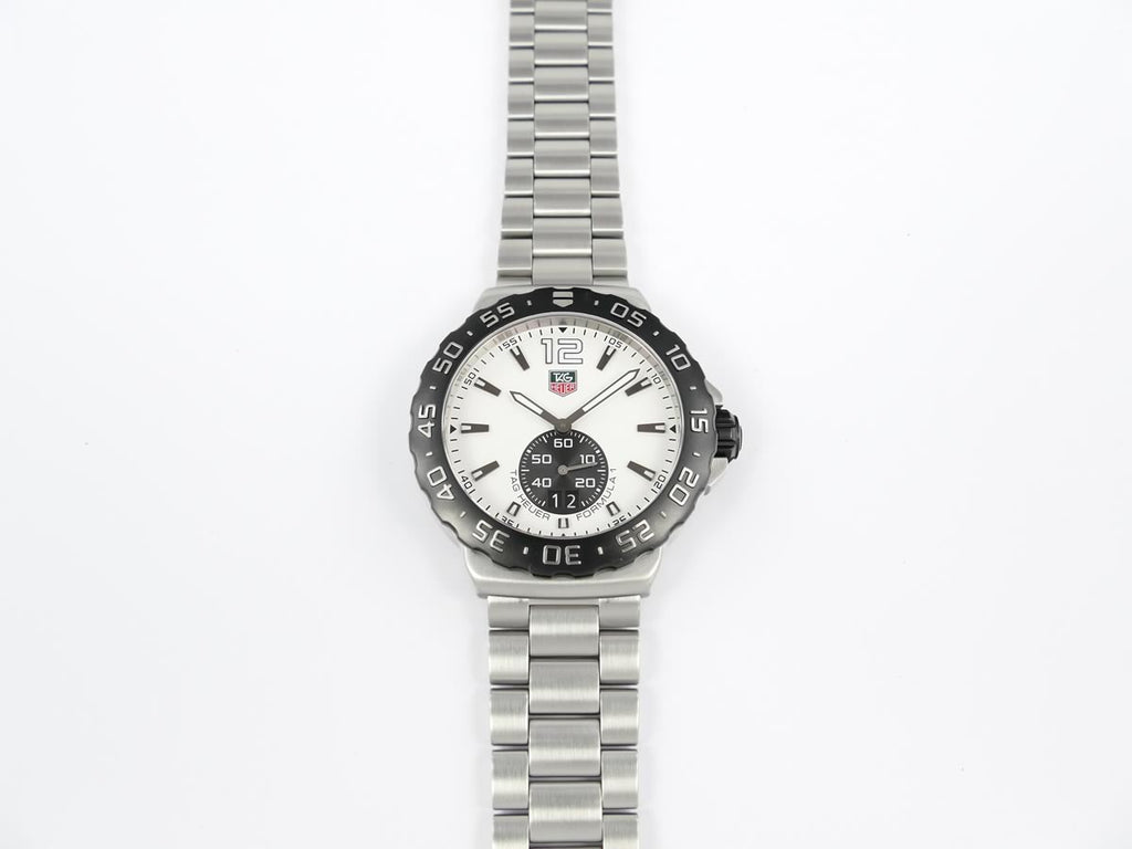 TAG Heuer Formula 1 White WAU1111.BA0858 rotating diver's bezel