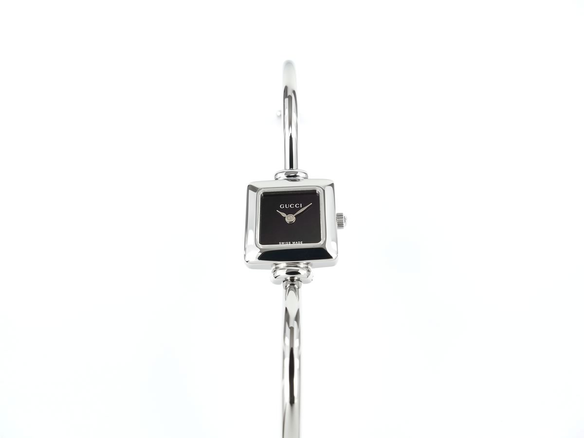 Gucci 1900L on Stainless Steel Bangle