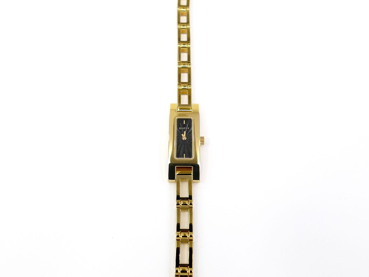 Gucci 3900 L Black Dial rectangular case
