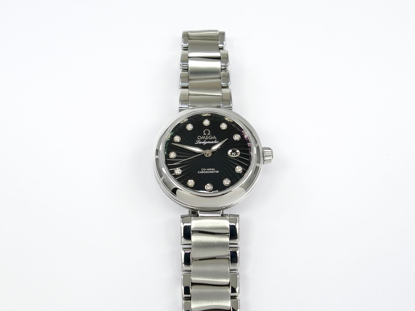 Omega De Ville Ladymatic Black Co-Axial Chronometer 425.30.34.20.51.001 stainless steel bezel