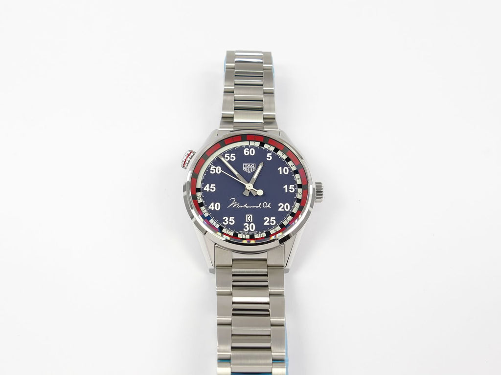 New TAG Heuer Muhammad Ali Ring Master WAR2A13.BA0738 date display and rotating ring