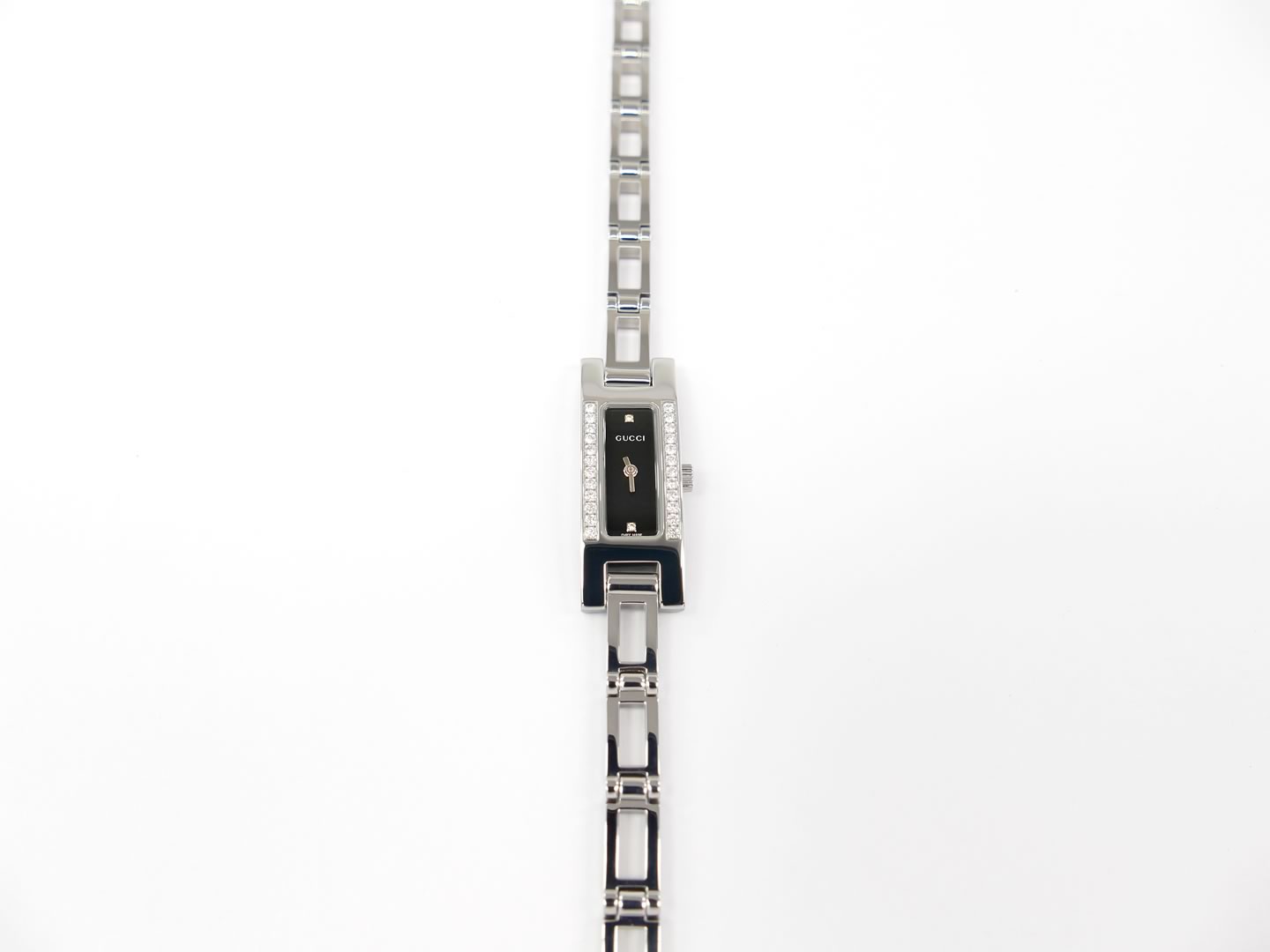 Gucci 3900L bezel with 24 diamonds
