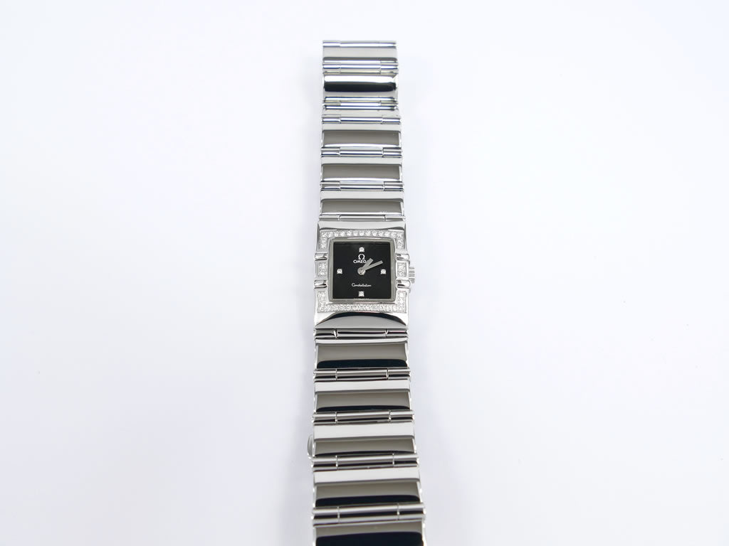 Omega Constellation Quadra 1528.46.00 diamond bezel