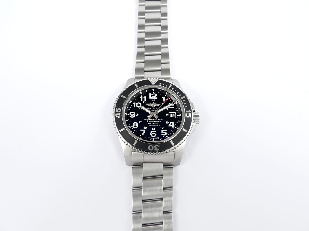 Breitling Superocean II 44 A17392 rotating bezel automatic
