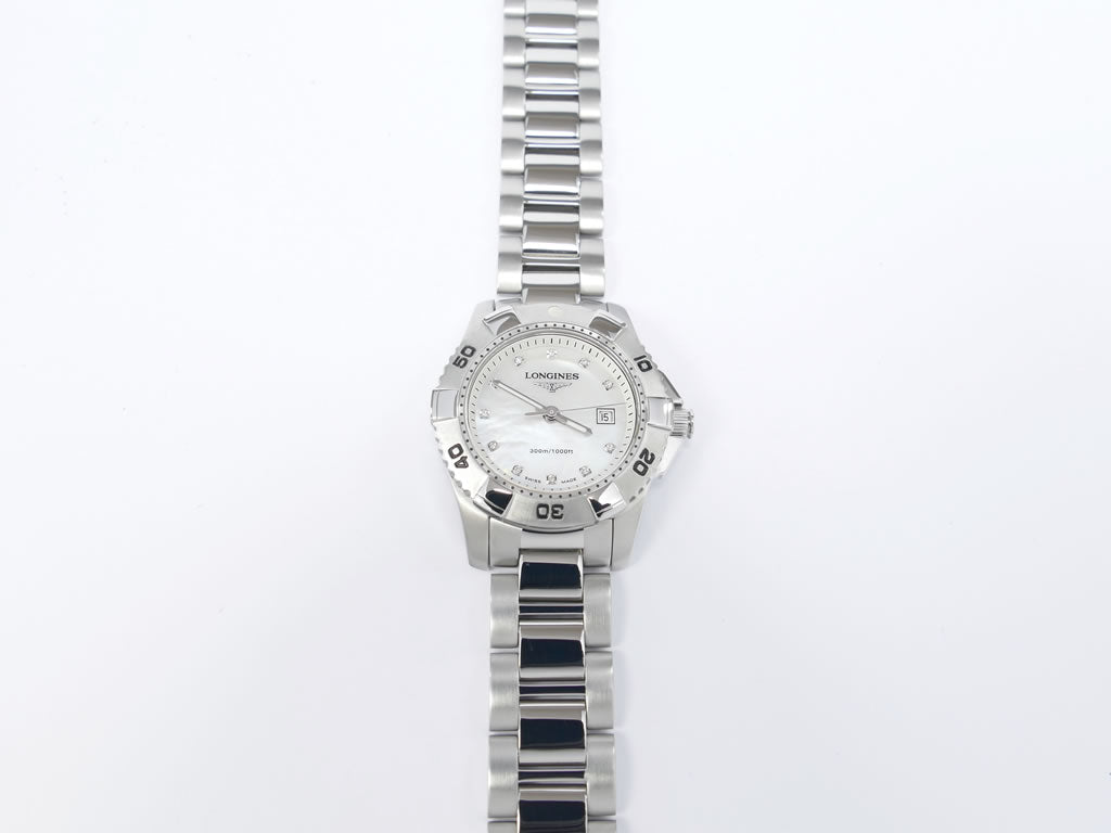 Longines HydroConquest L3.247.4 rotating stainless steel bezel