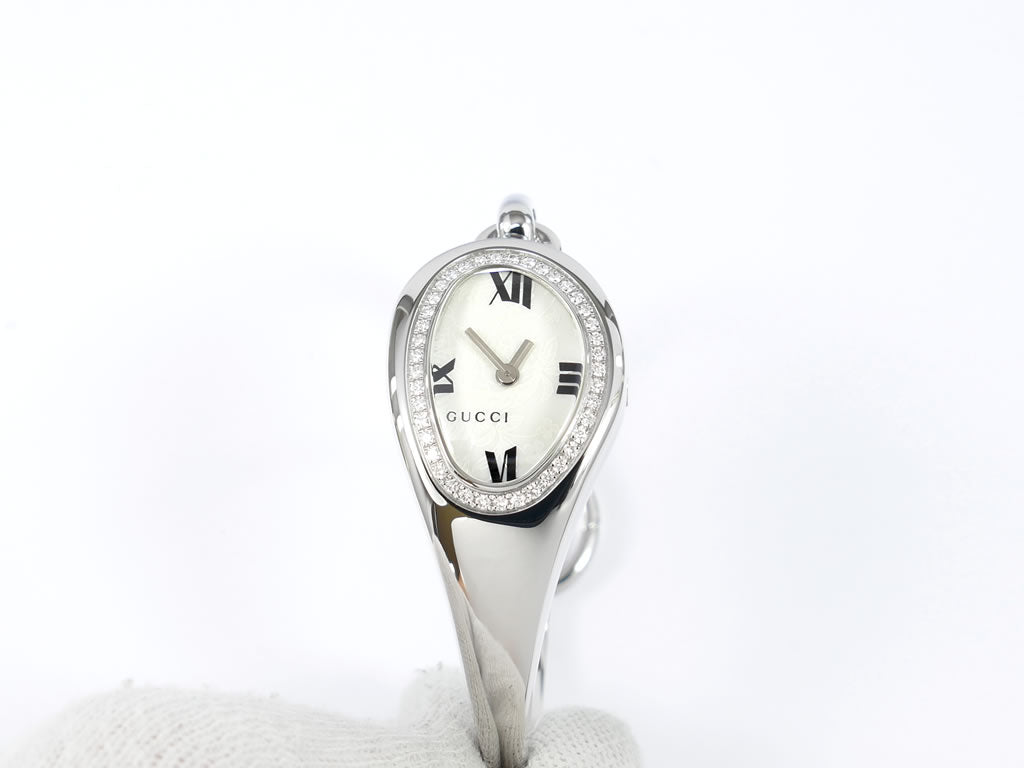 Gucci 103 Horsebit YA103528 diamond bezel