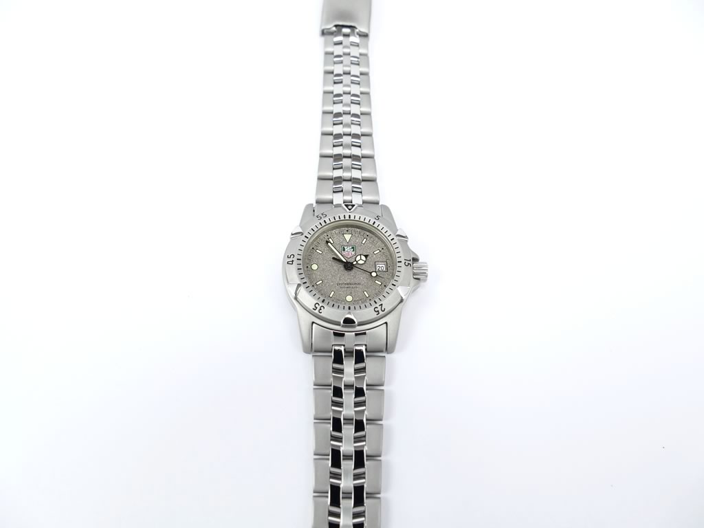 TAG Heuer 1500 Series WD1411-P0 rotating bezel and date display