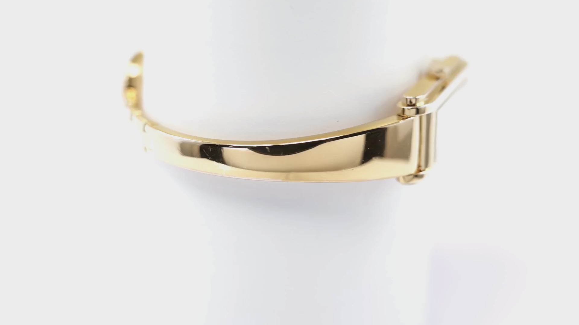 Gucci G-Line 109 White Mother of Pearl Dial 18k Gold Plated YA109525