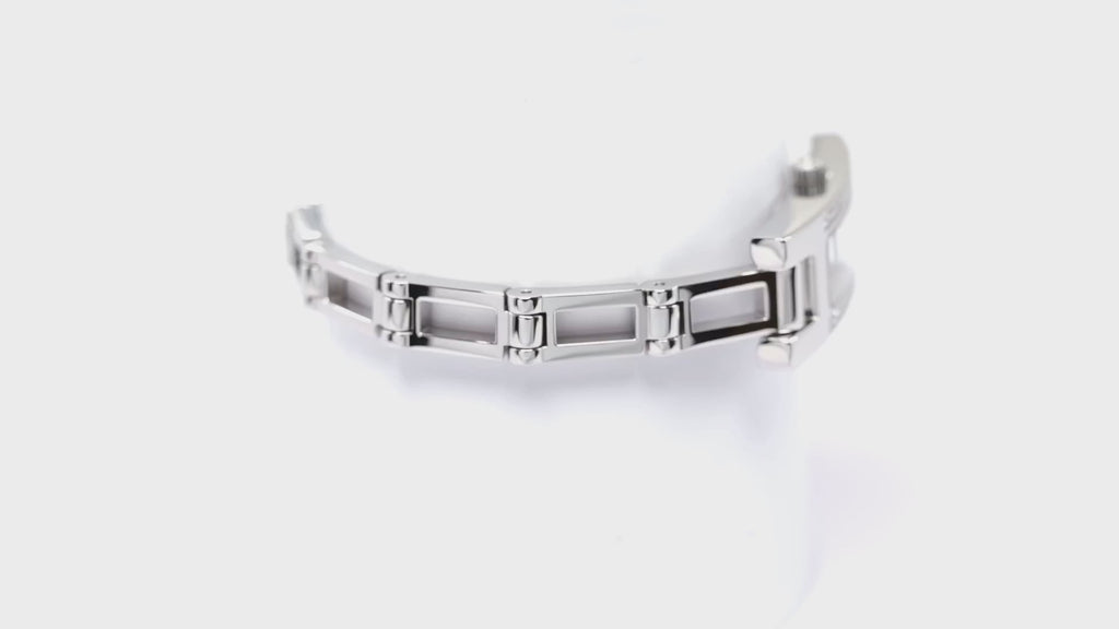 Gucci 3900L White Mother of Pearl Dial with 26 Diamonds Rectangular