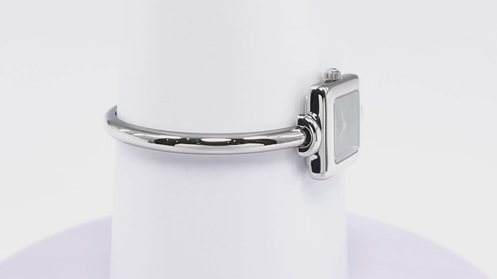 Gucci 1900L Black Dial Ladies 19mm Square Watch on 16.5cm Bangle