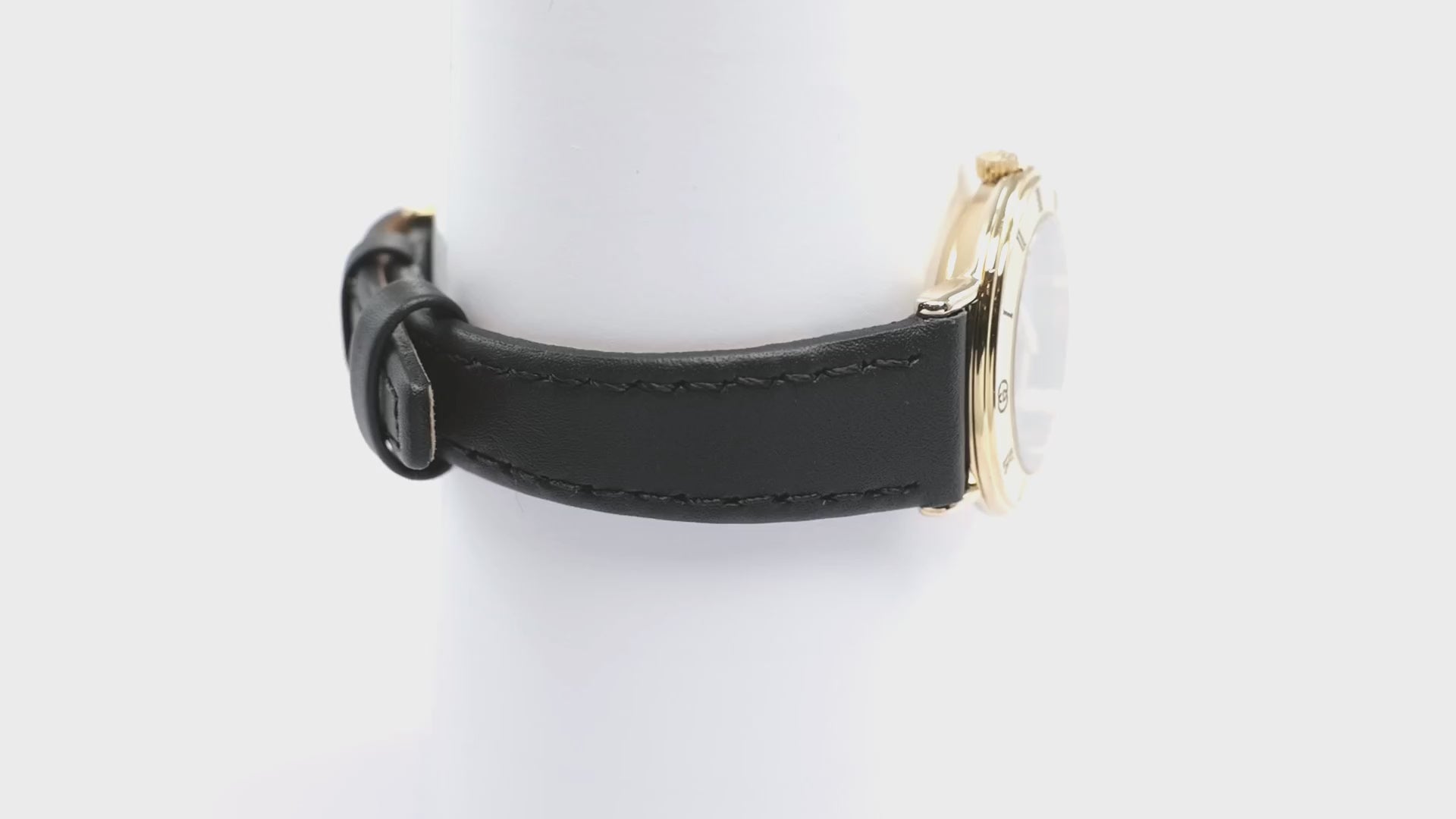 Gucci 3000L Black Dial 25mm Ladies 18k Gold Plated Roman Numerals