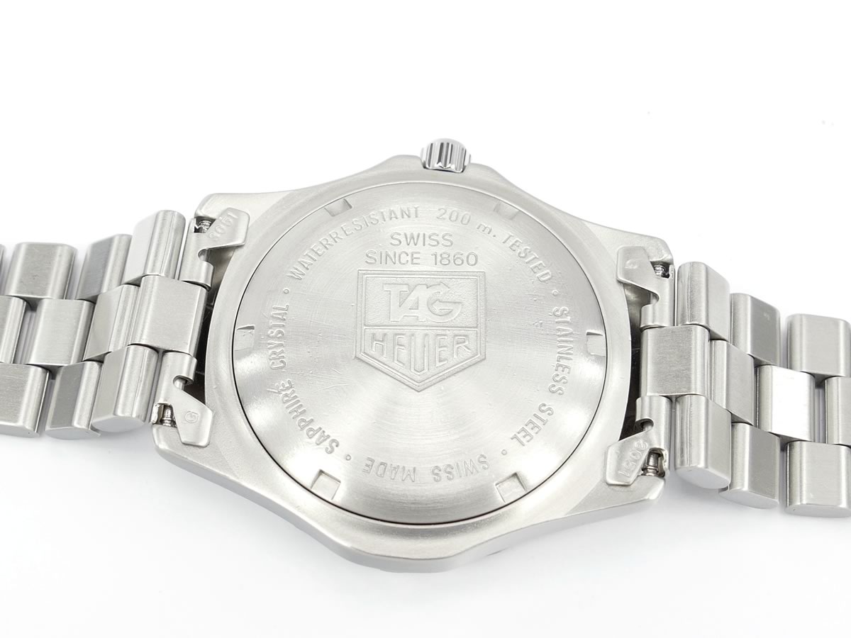 TAG Heuer 2000 WK1113 screw down case back