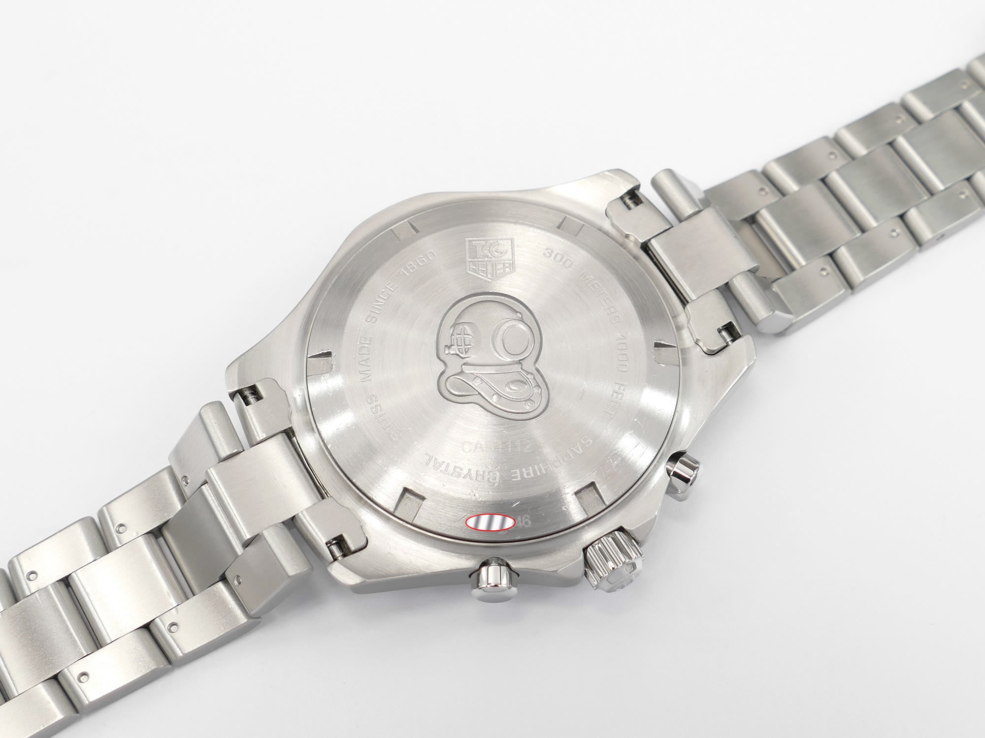 TAG Heuer Aquaracer CAF1112 stainless steel screw down case back