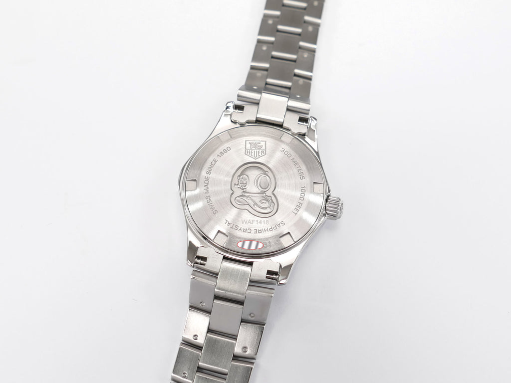 TAG Heuer Aquaracer WAF1418 stainless steel screw down case back