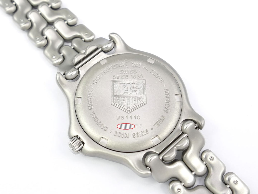 TAG Heuer SEL Red Dial WG111C screw down case back