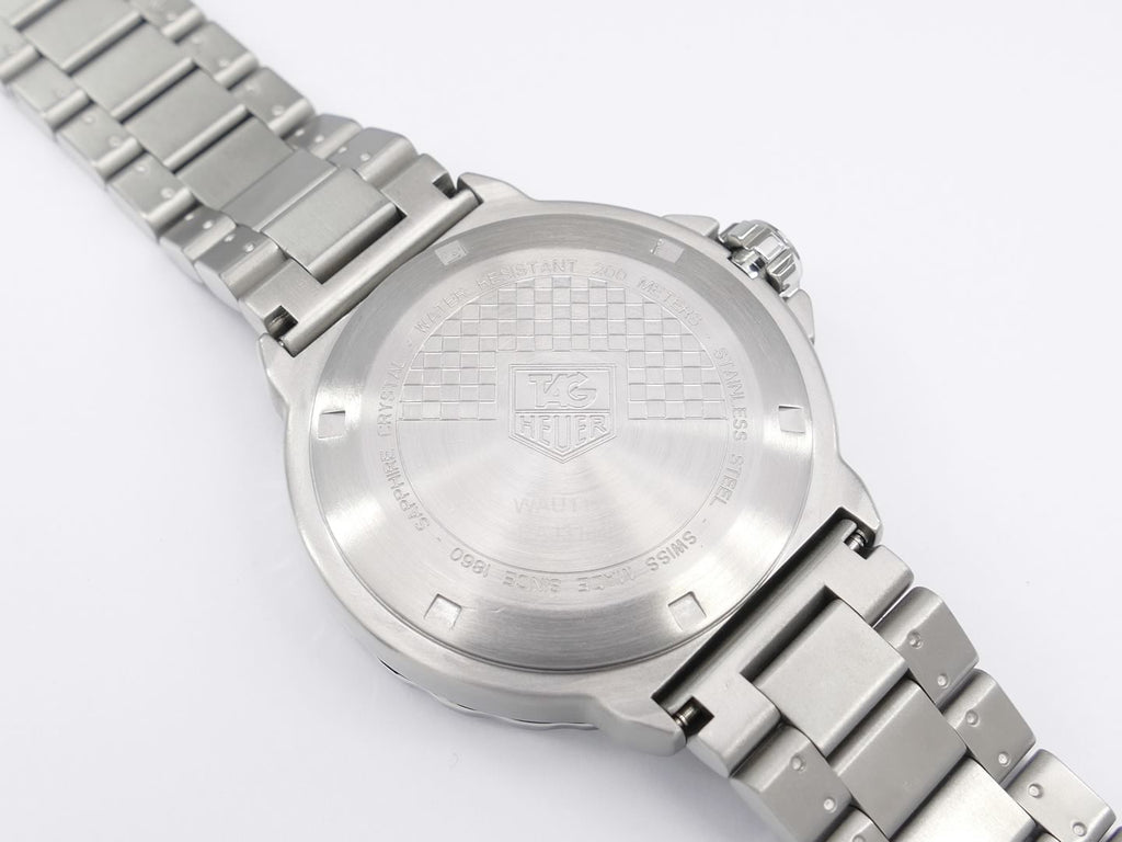 TAG Heuer Formula 1 Black Dial WAU1112.BA0858 screw down case back