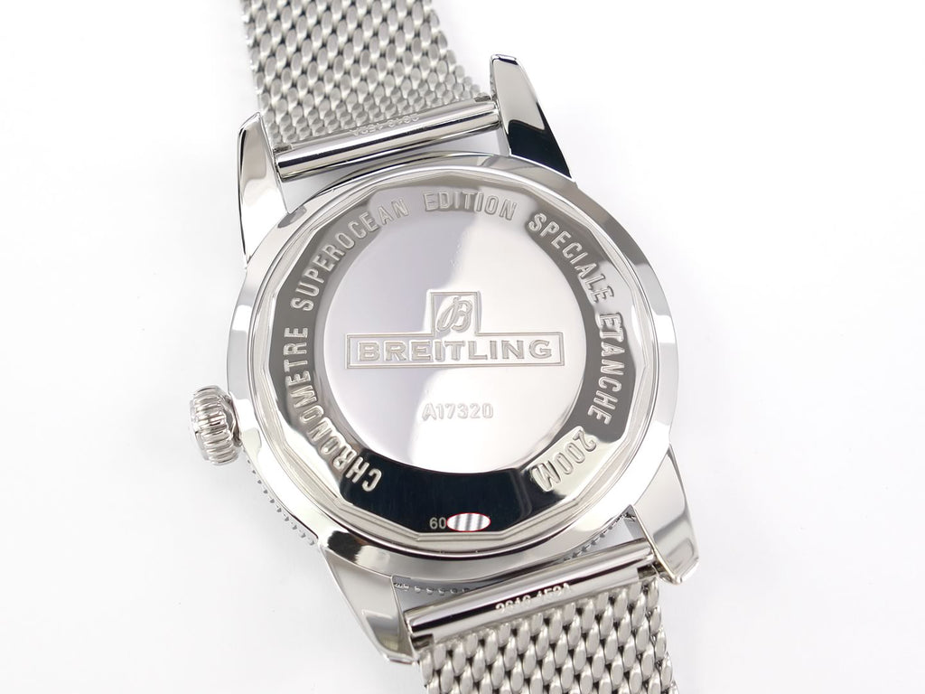 Breitling Superocean Héritage 46 screw down case back