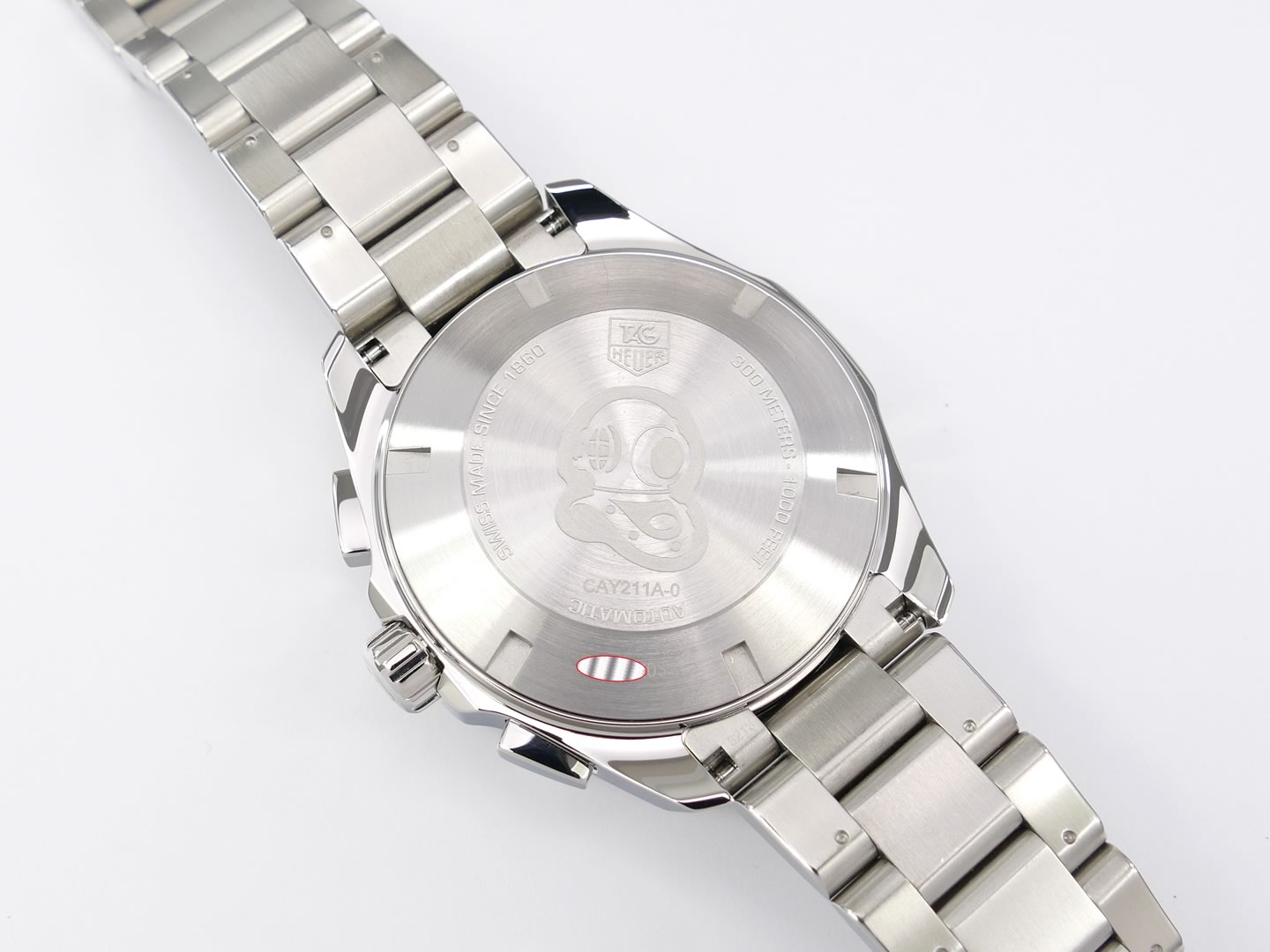 TAG Heuer Aquaracer CAY211A.BA0927 screw down case back