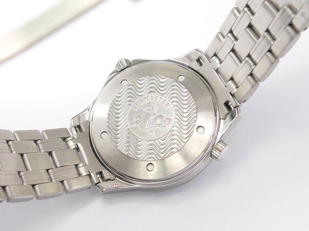 Omega Seamaster 2531.80.00 screw down seahorse case back