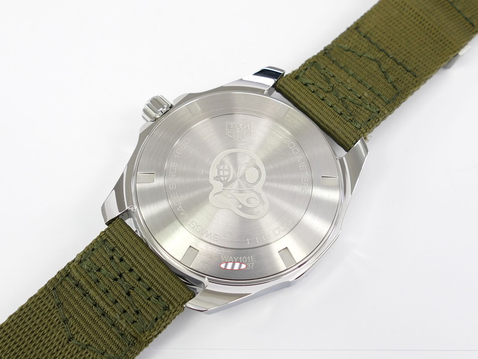 TAG Heuer Aquaracer WAY101E.FC8222 stainless steel case back