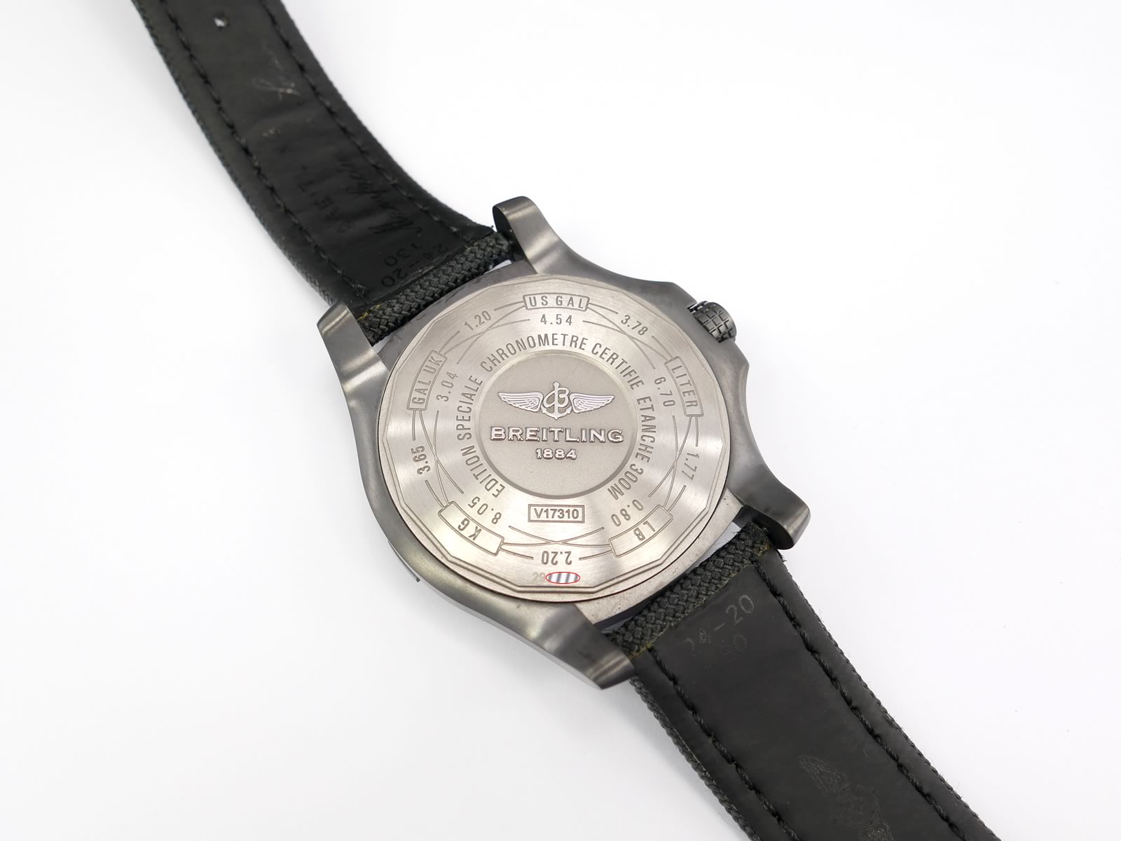 Breitling Avenger Blackbird V17310 screw down case back