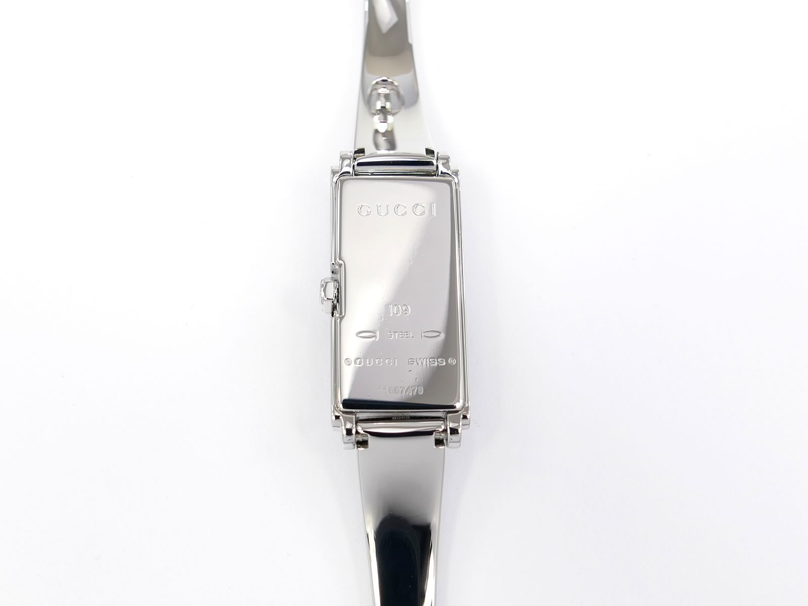 Gucci G-Line 109 Stainless Steel case back YA109518