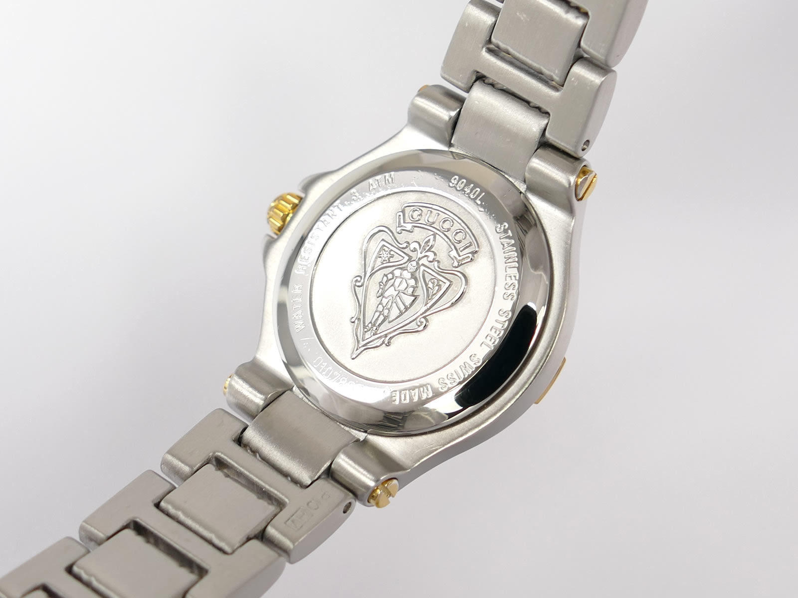 Gucci 9040L Stainless Steel case back